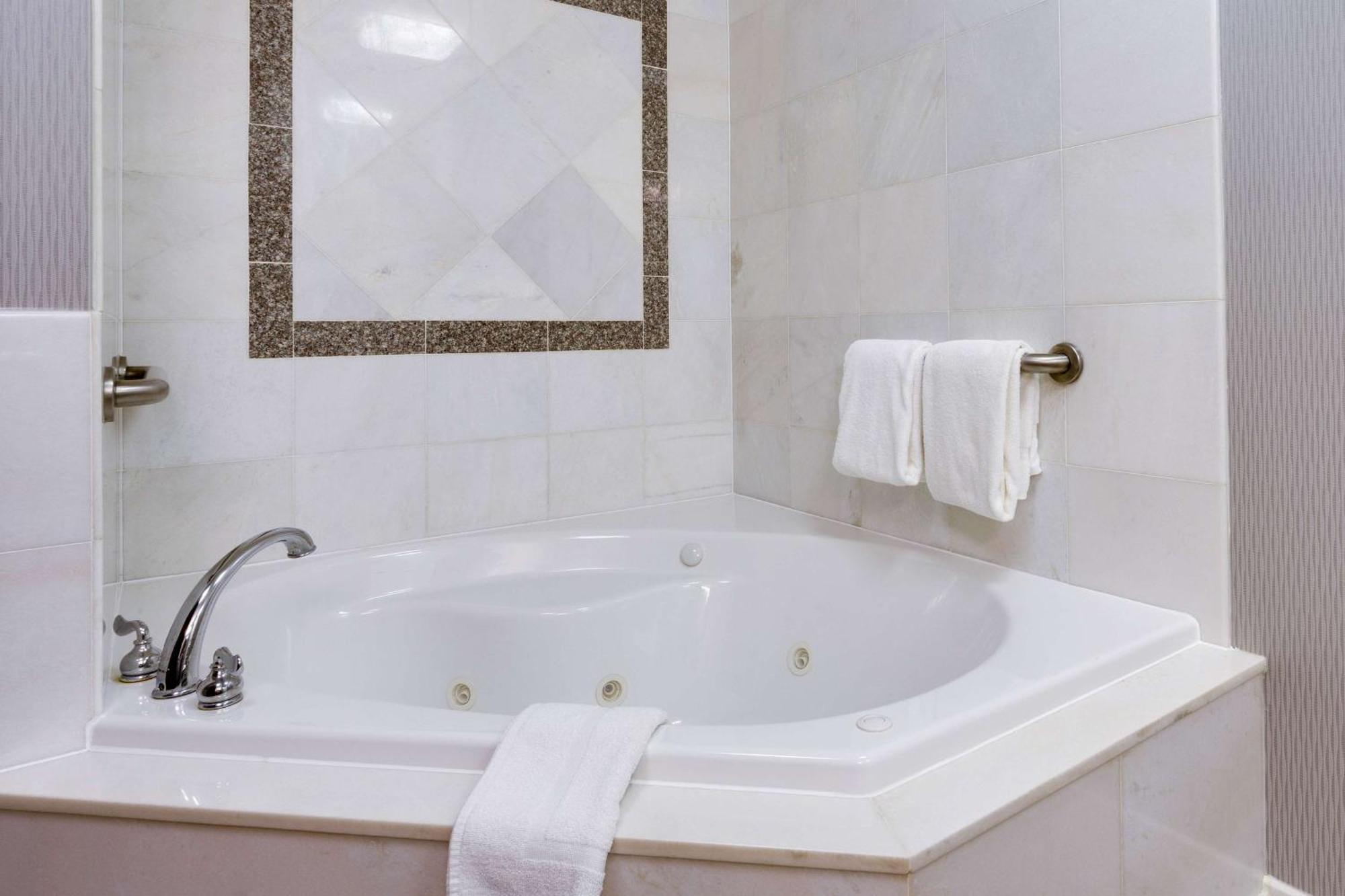 Drury Inn & Suites St. Louis/O'Fallon, Il Εξωτερικό φωτογραφία